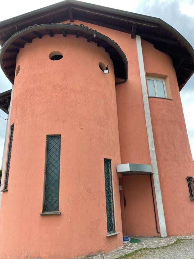 Casa Azzurra Camere Serravalle Sesia Exterior foto